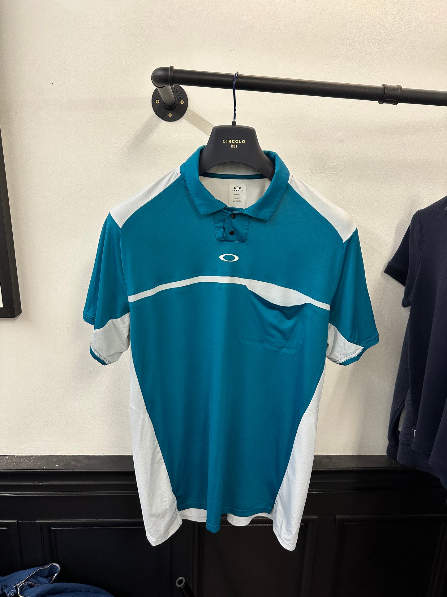 Oakley polo top (L)