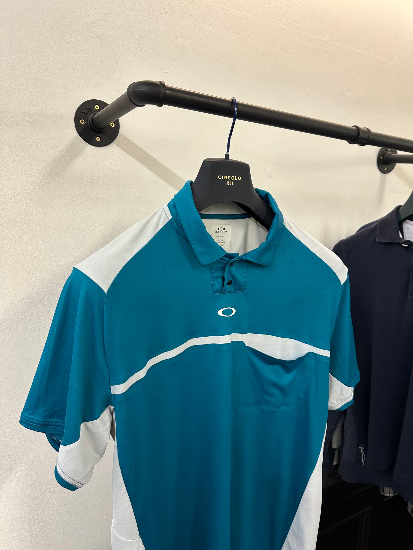 Oakley polo top (L)