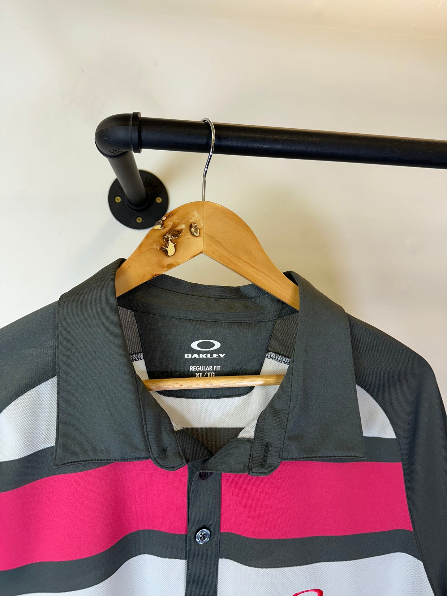 Oakley polo top (XL)