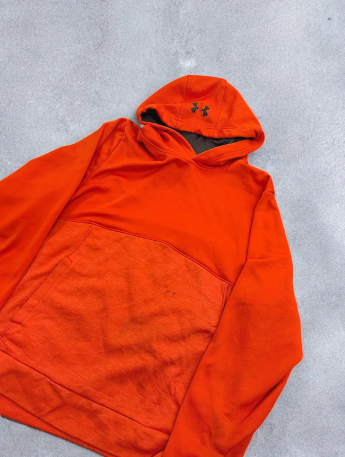 Under Armour Hoodie (L)