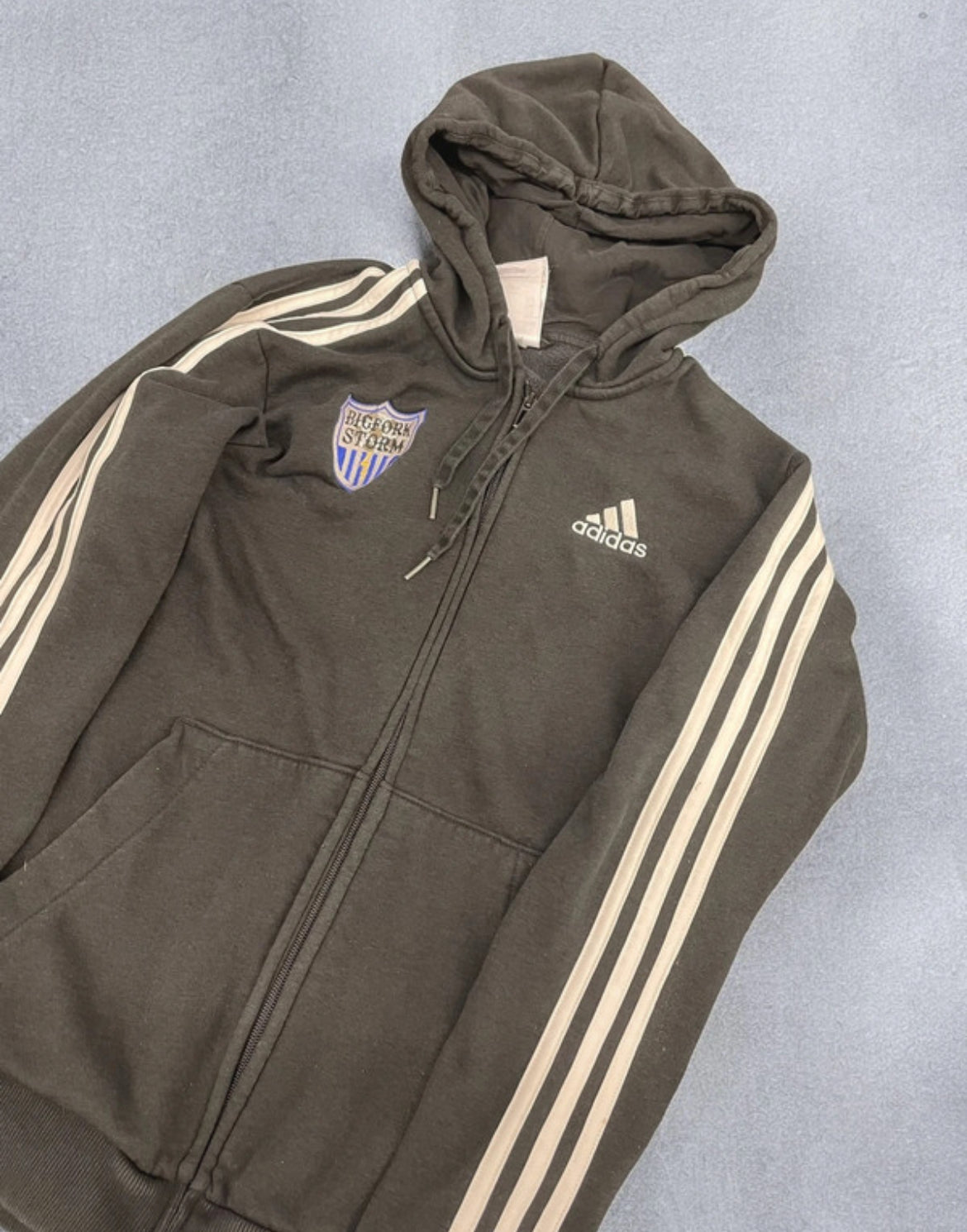 Adidas Hoodie (M)