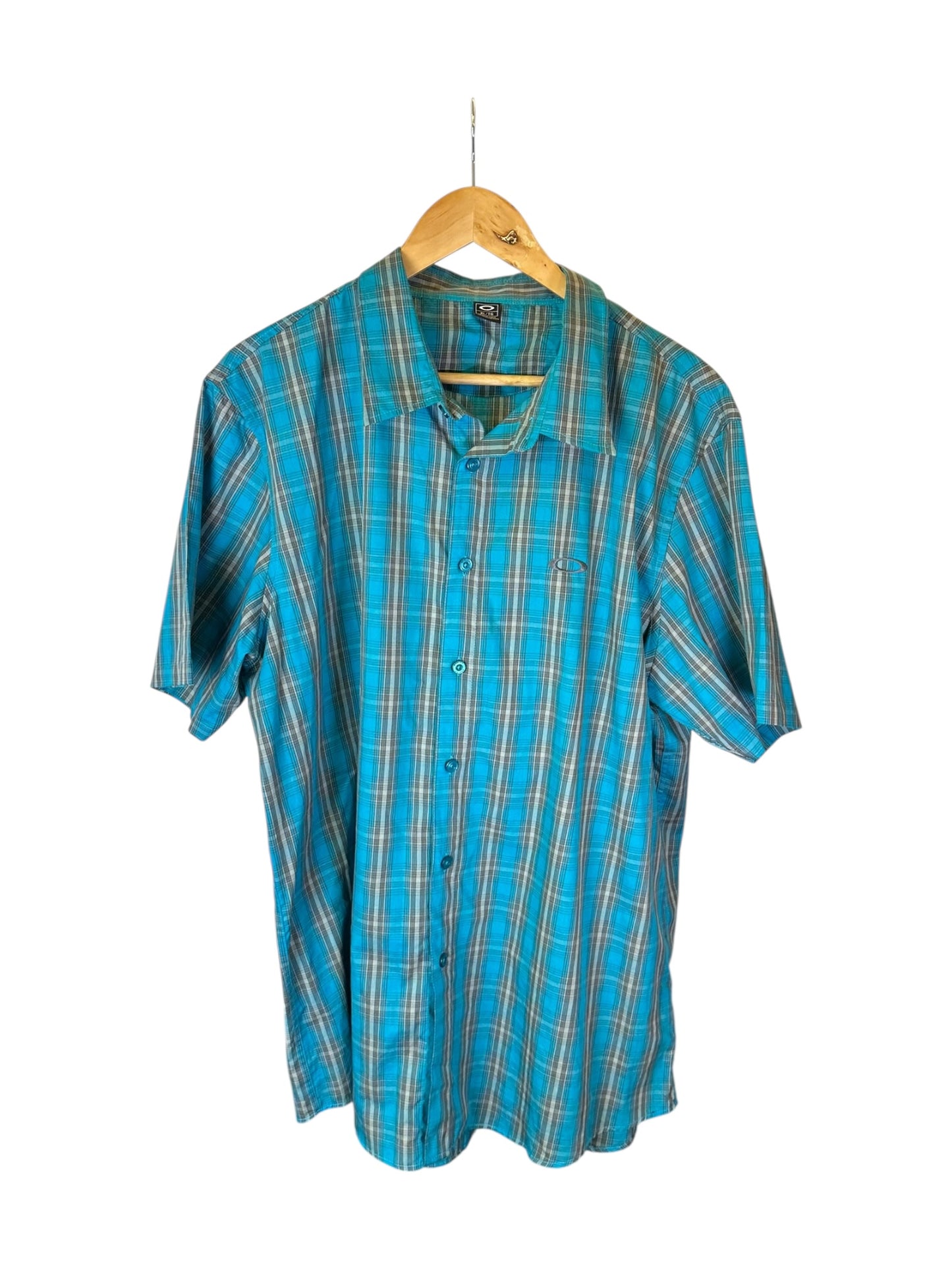Oakley checkered shirt (XL)