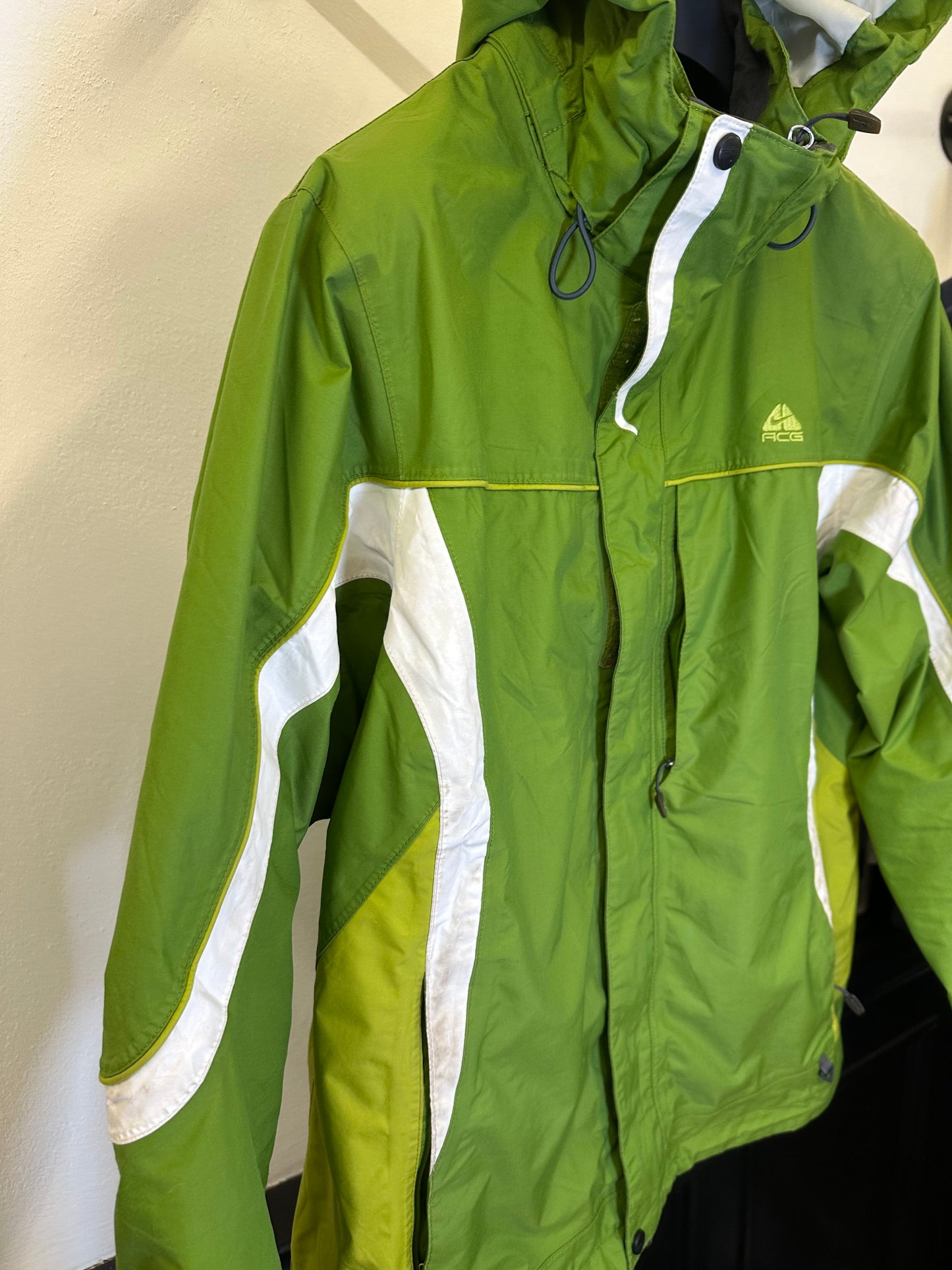 Y2K Nike ACG Jacket (L)