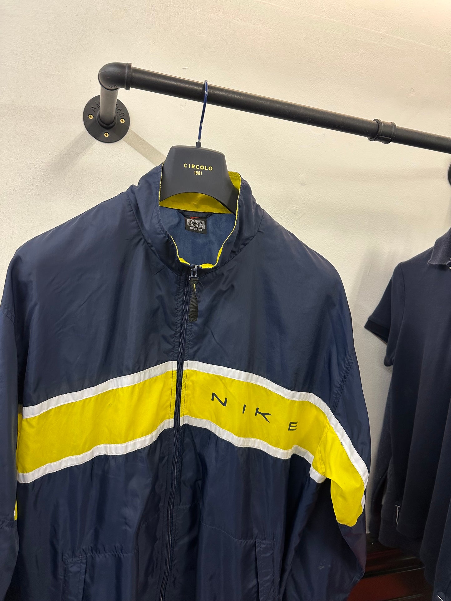 Retro Nike Windbreaker (XL)