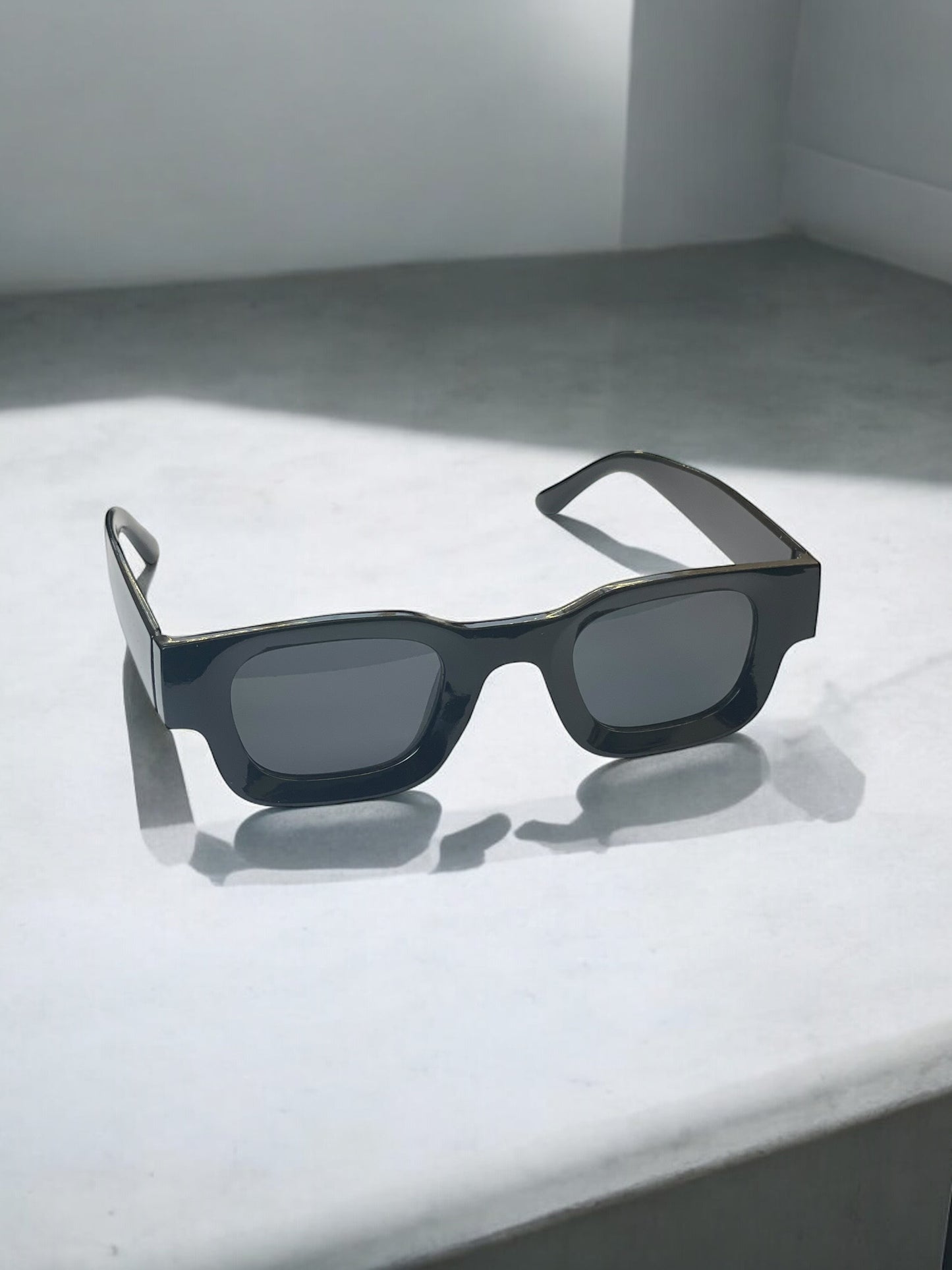 Y2K Black Sunglasses