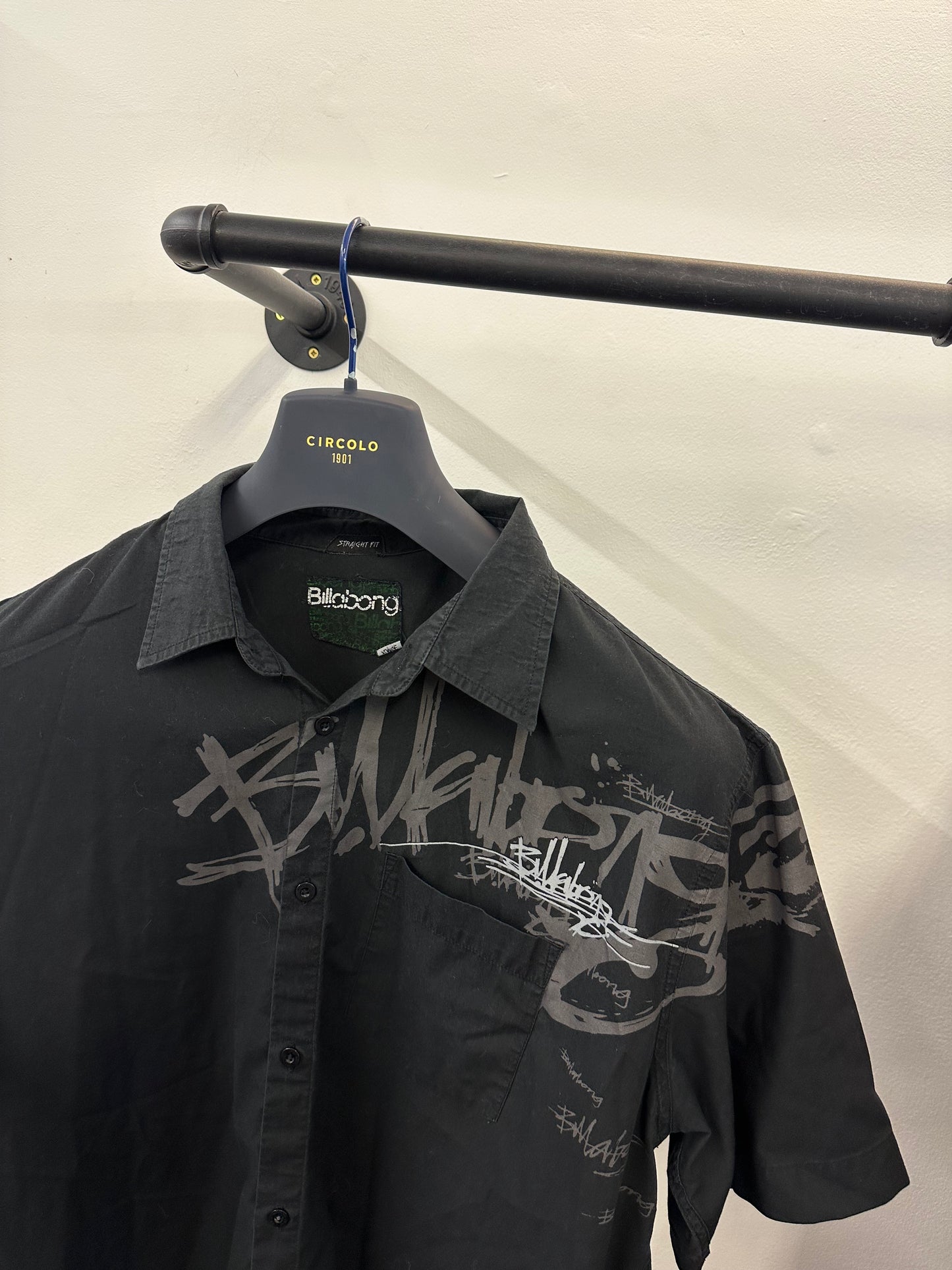 Billabong Shirt (XL)