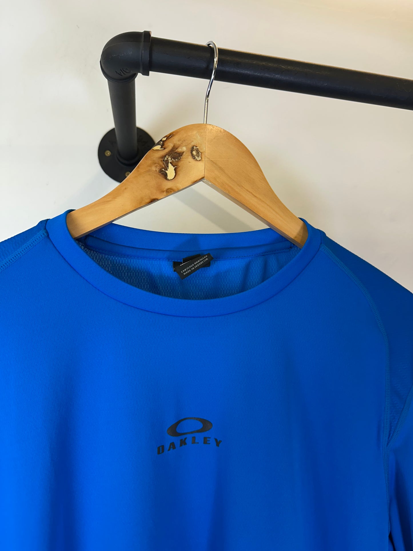 Oakley active t shirt (XL)