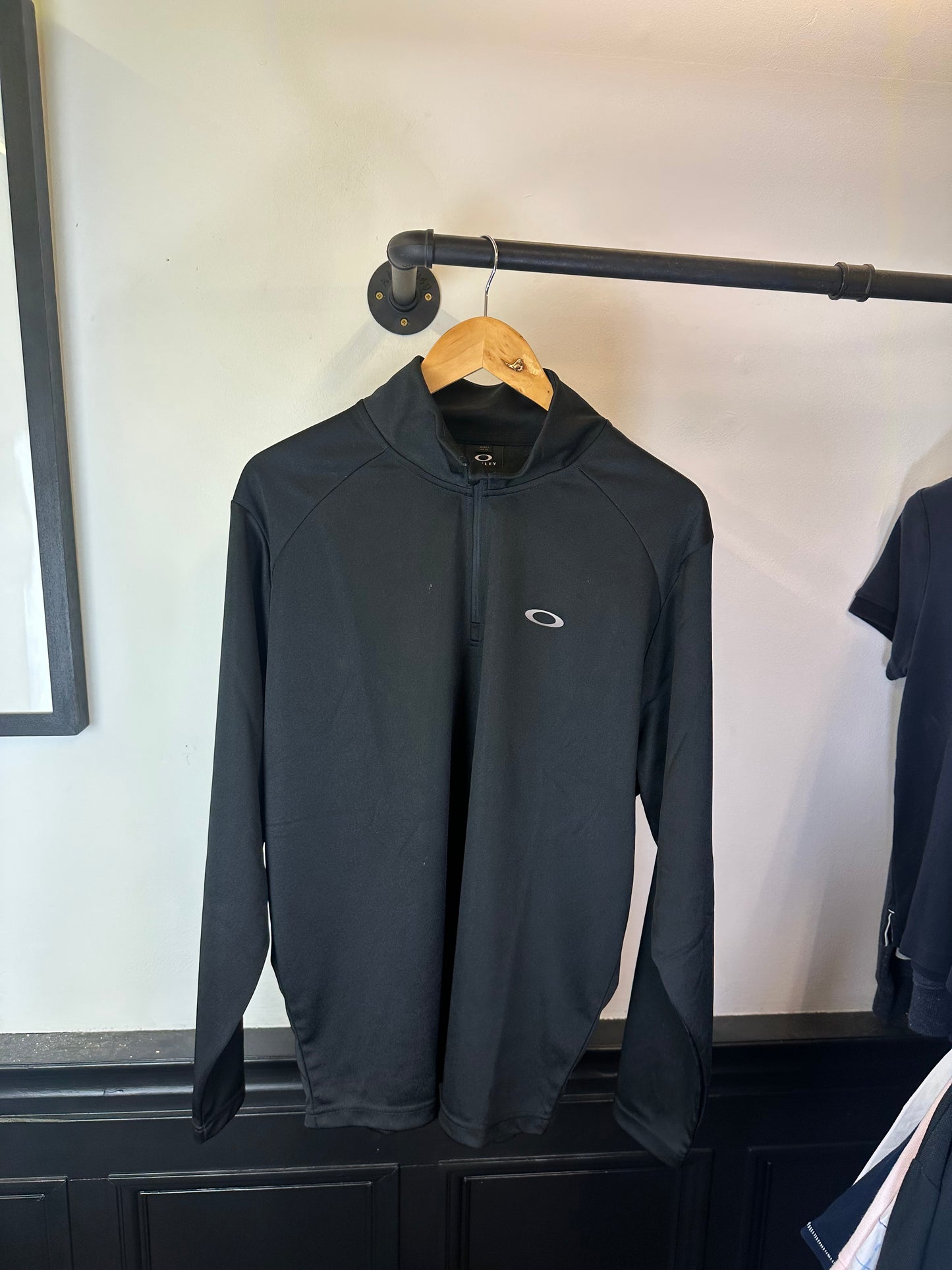 Oakley quarter zip (L)