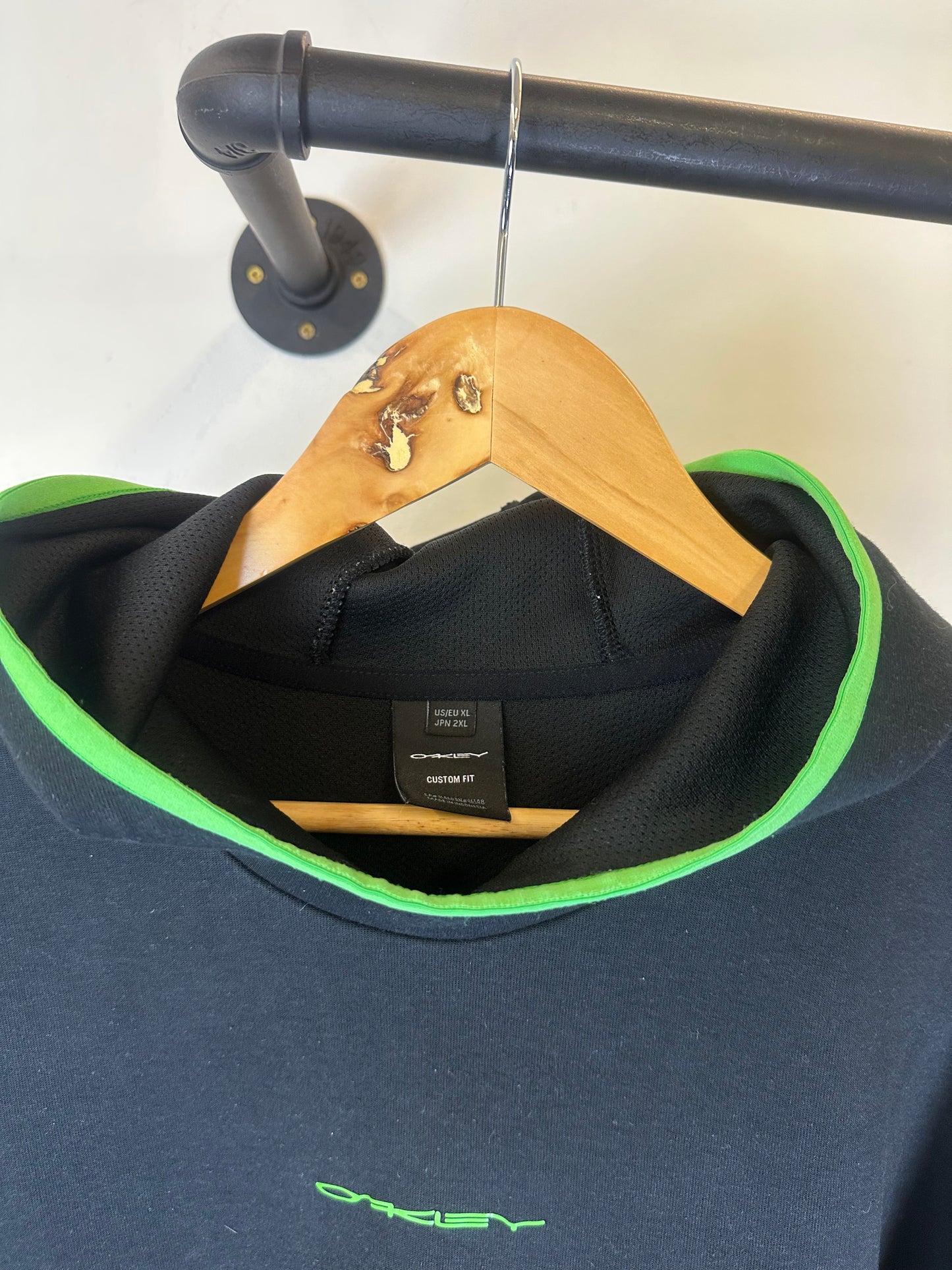 Oakley Hoodie (XL)