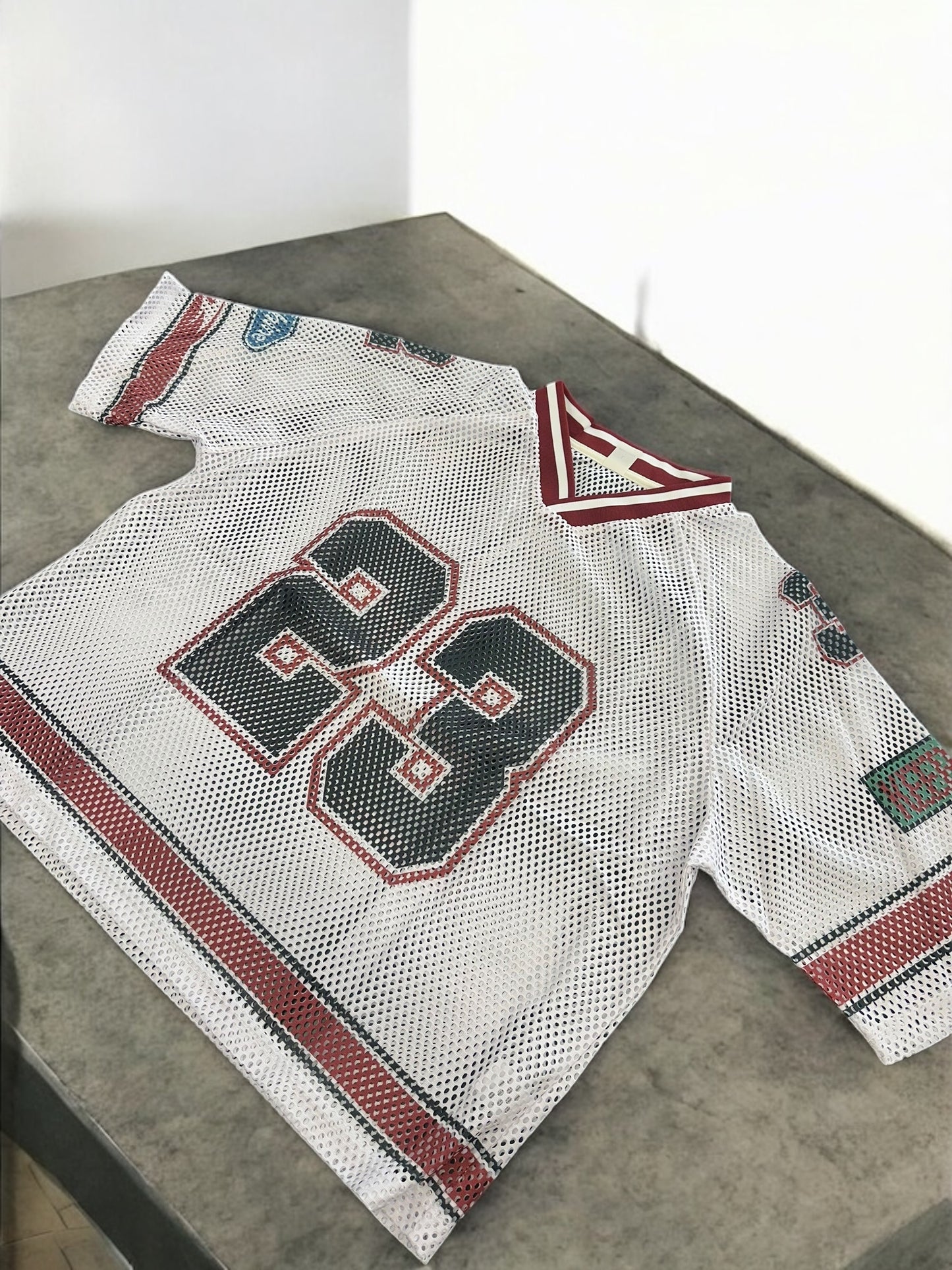 White mesh jersey (M)