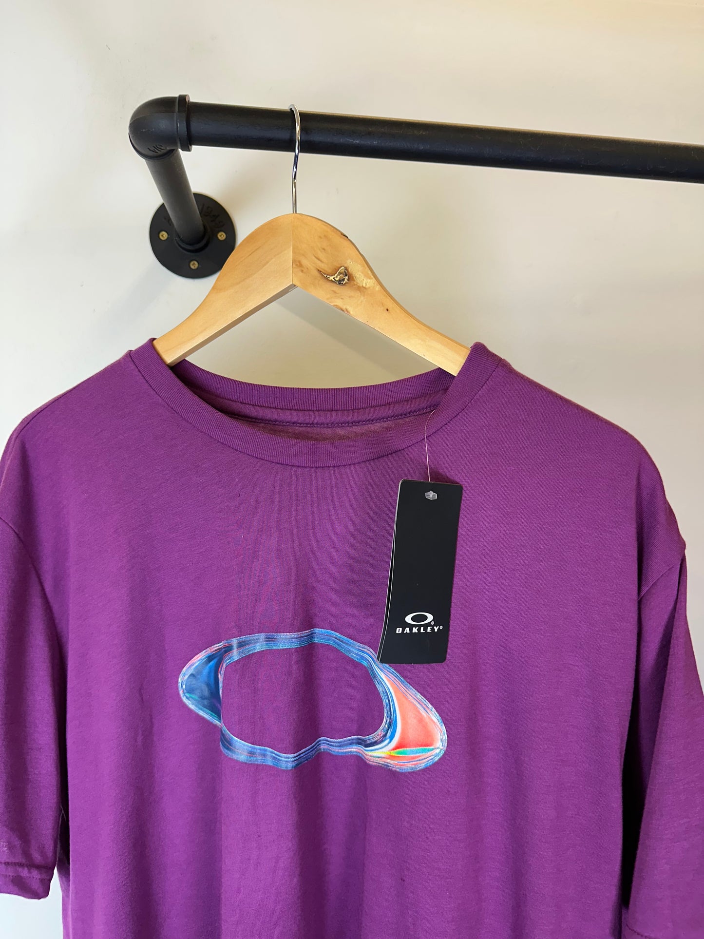 Oakley T shirt Brand New (XL)