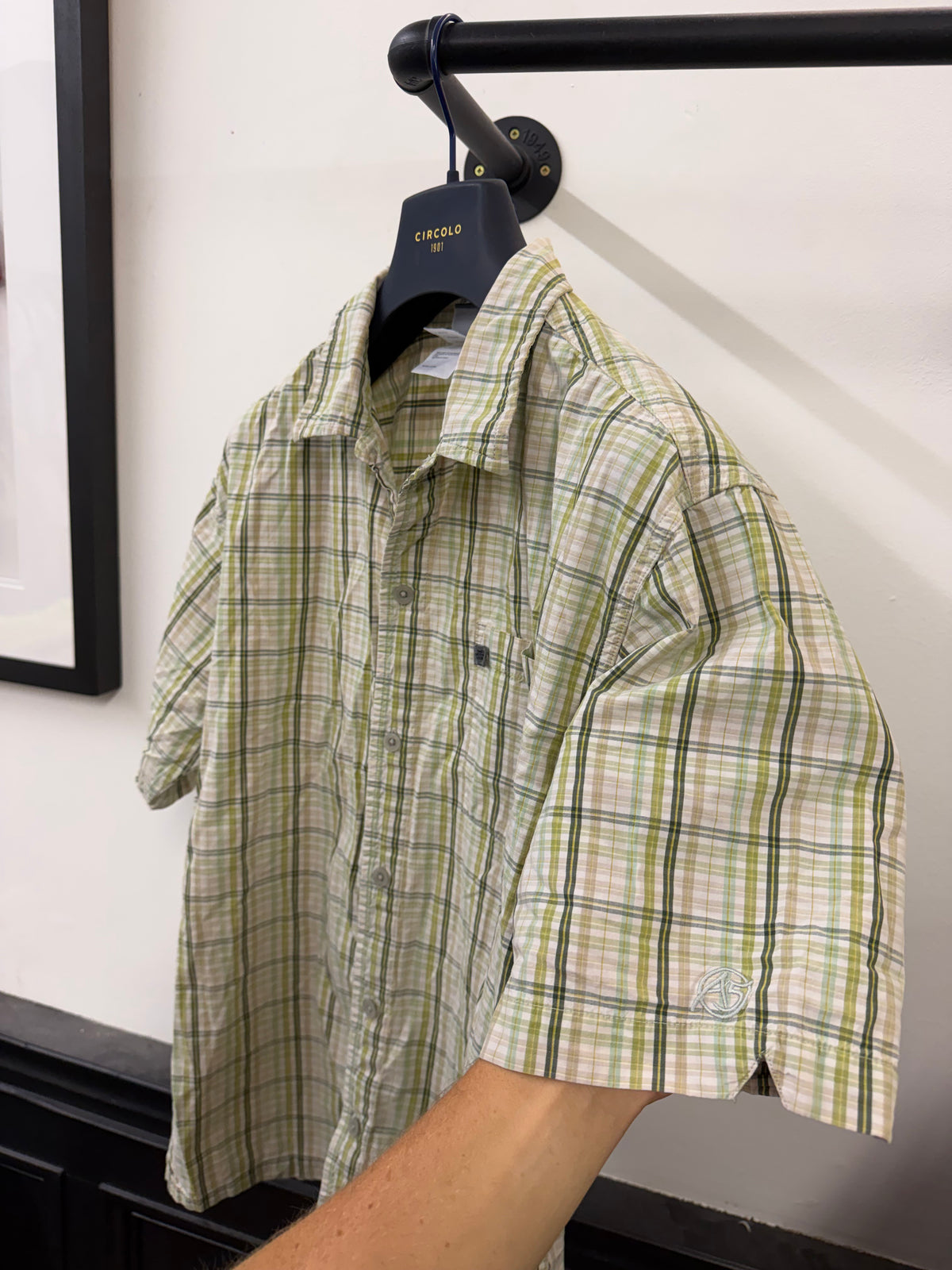 The north face shirt (M)