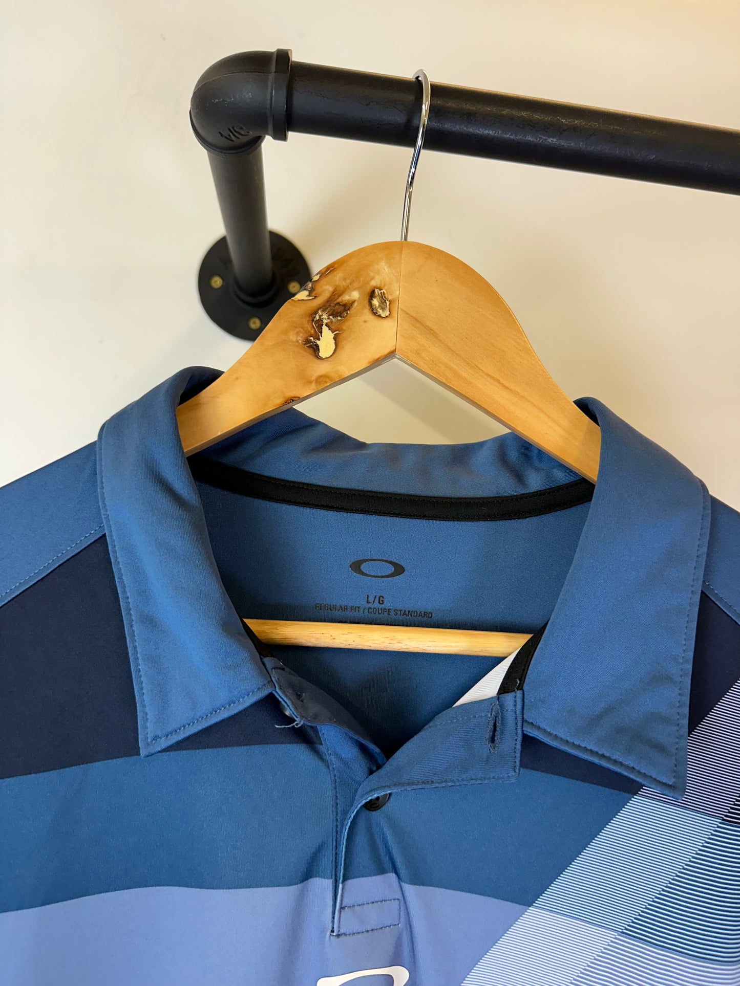 Oakley polo top (L)