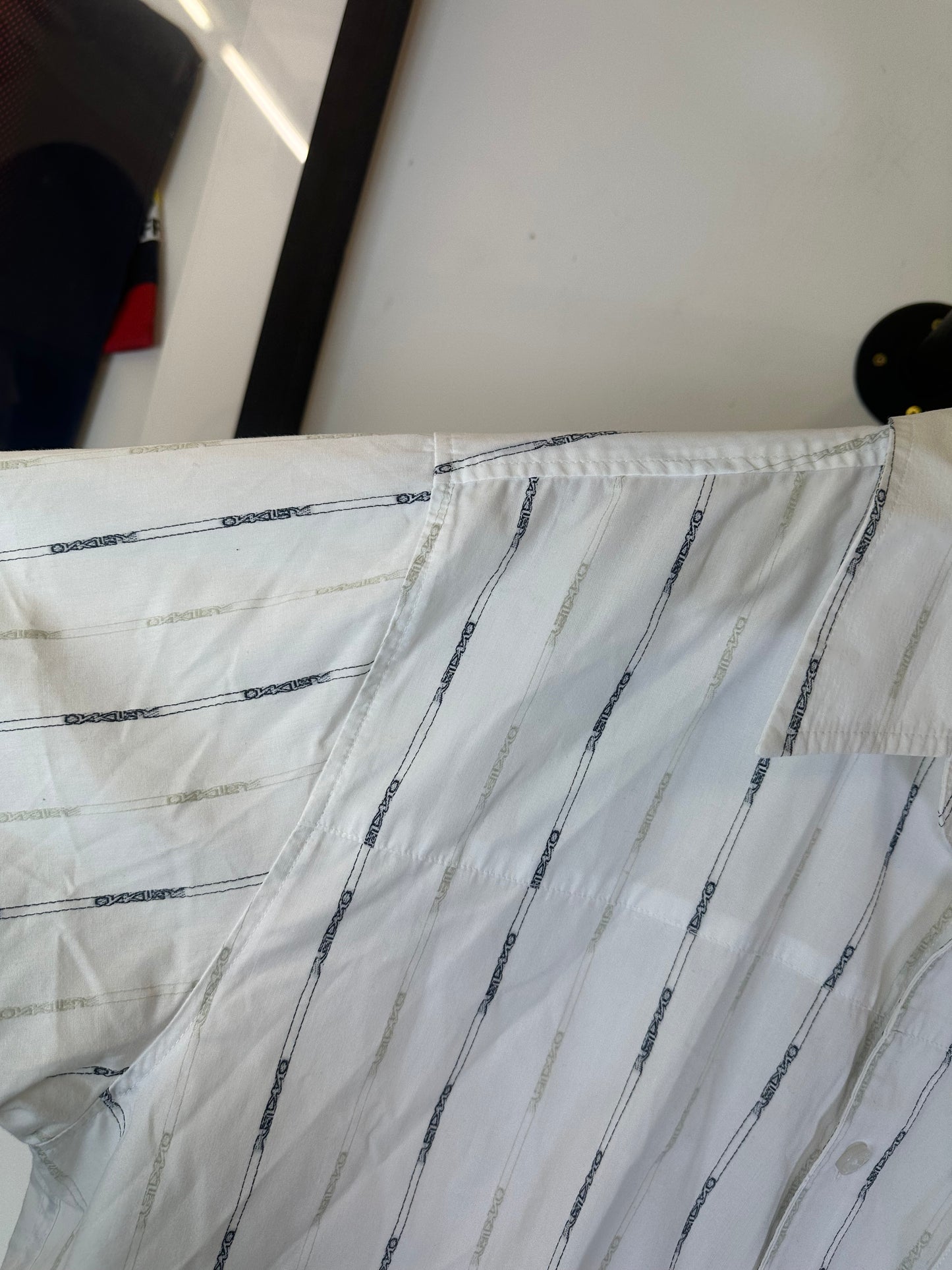 Oakley Shirt (XL)