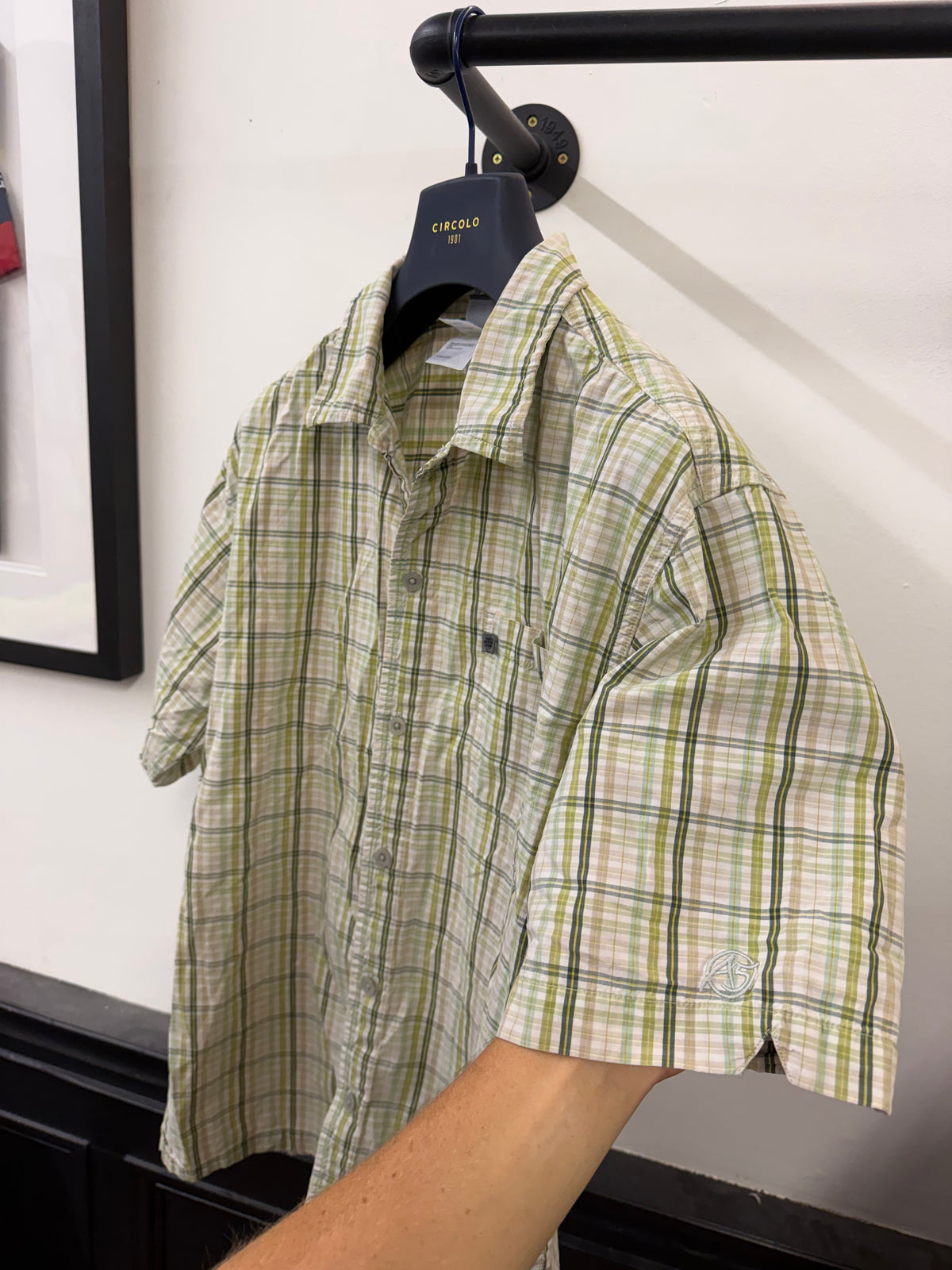 The north face shirt (M)