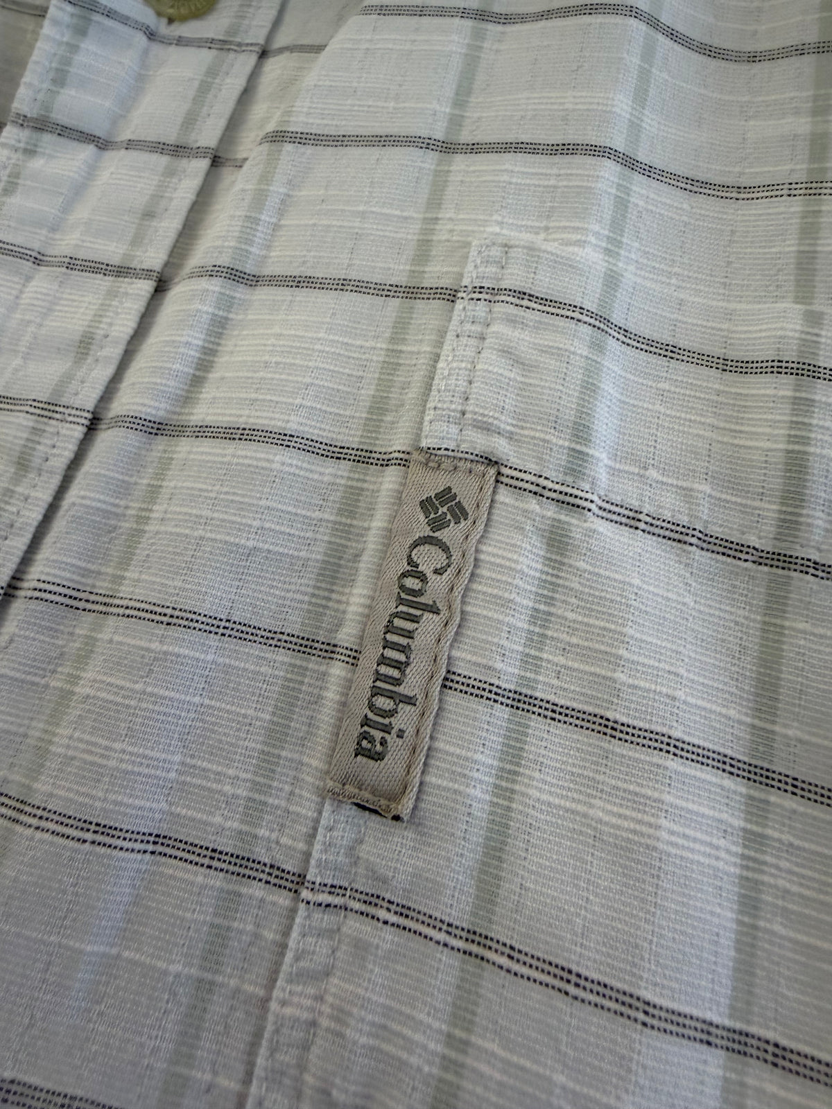 Columbia shirt (XL)