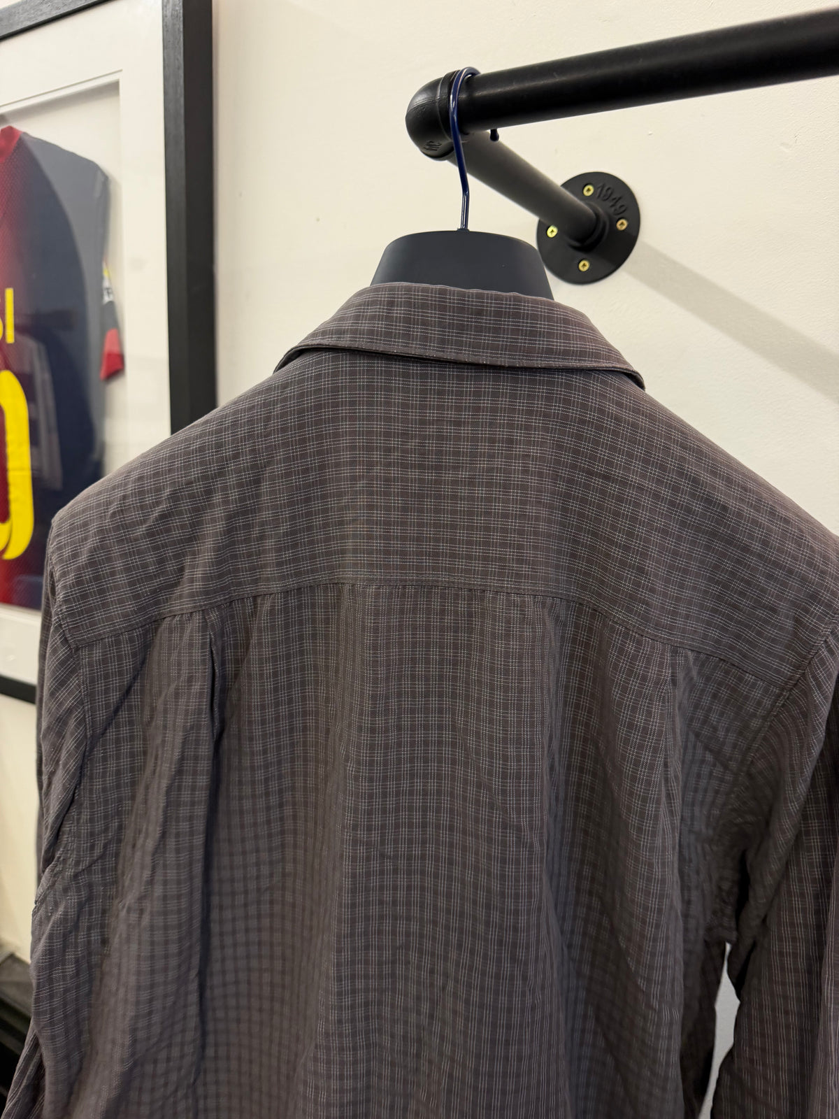 The north face shirt (M)