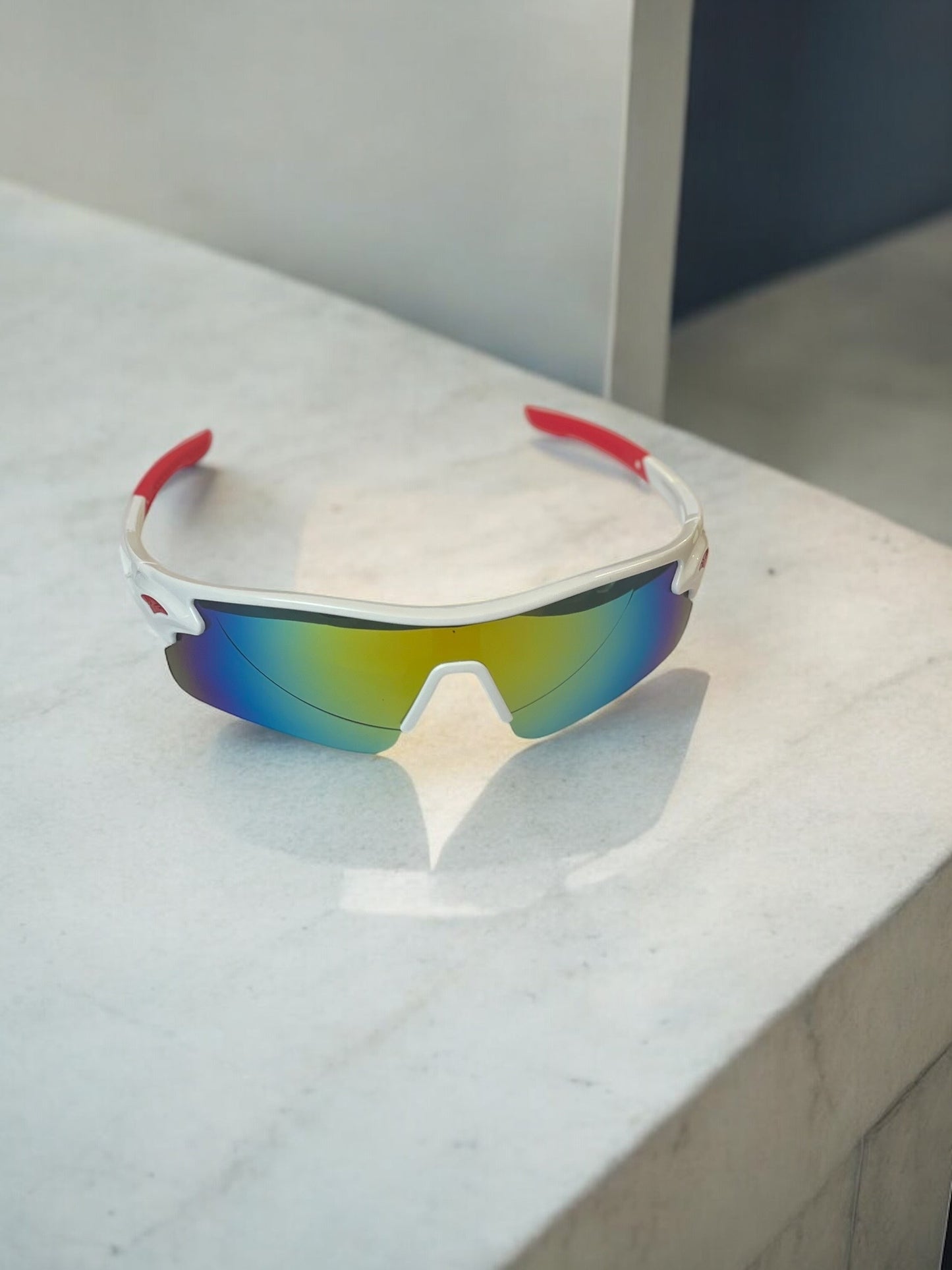 Y2K Chrome Reflective sunglasses