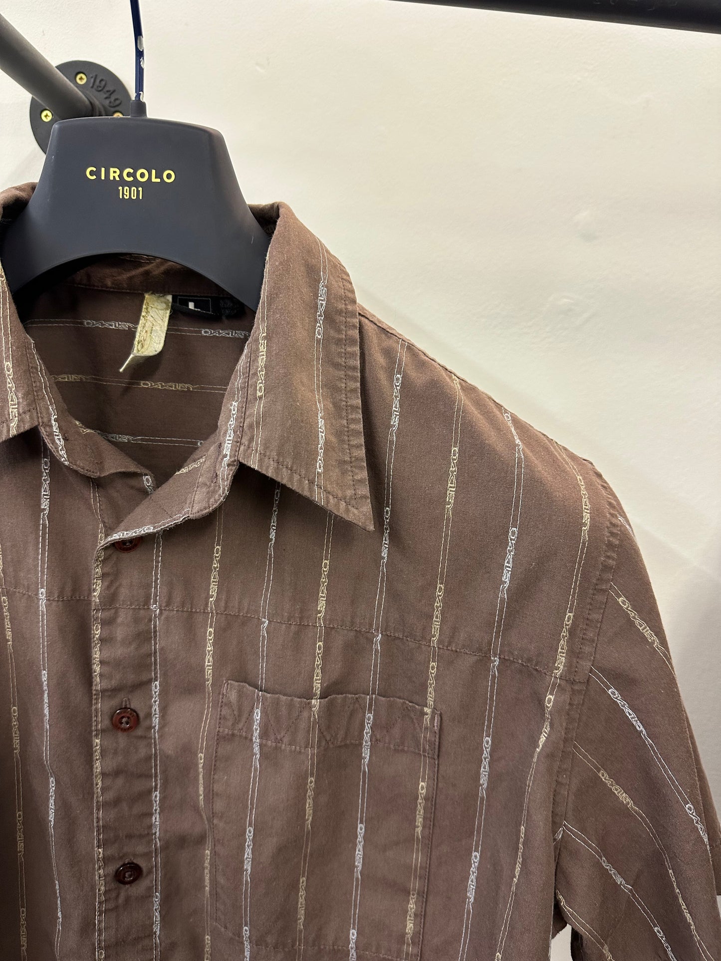 Vintage Oakley Shirt (L)