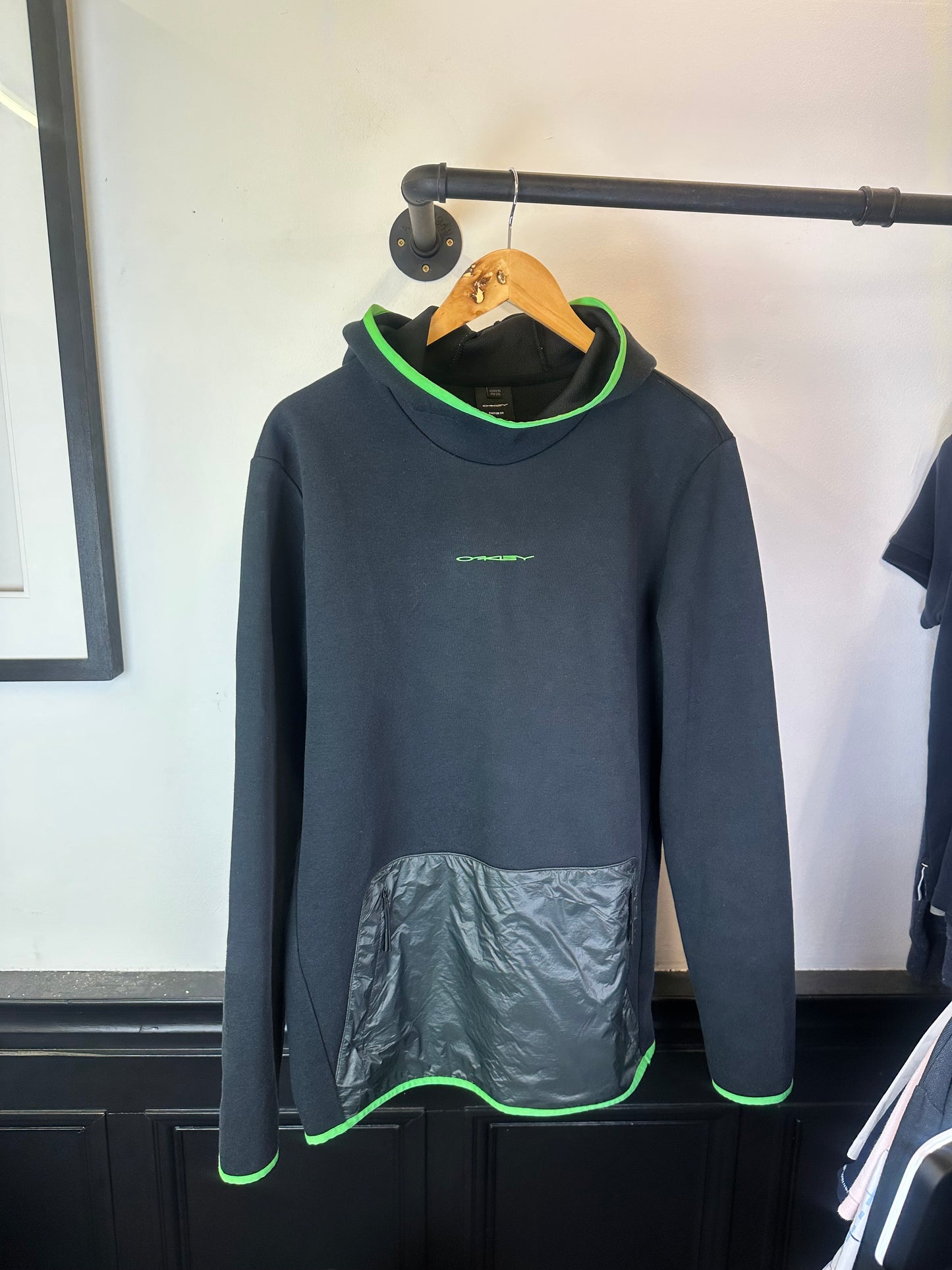 Oakley Hoodie (XL)