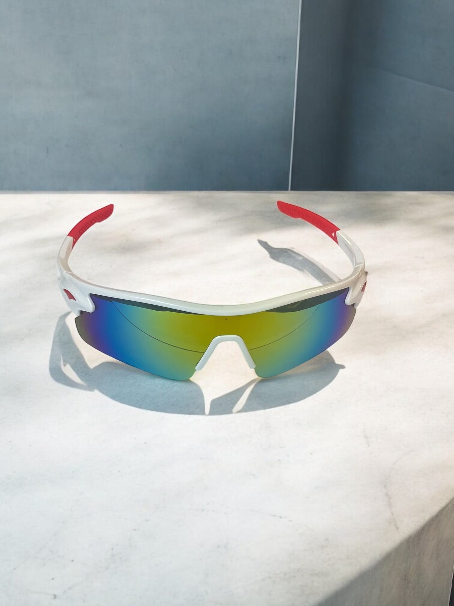 Y2K Chrome Reflective sunglasses