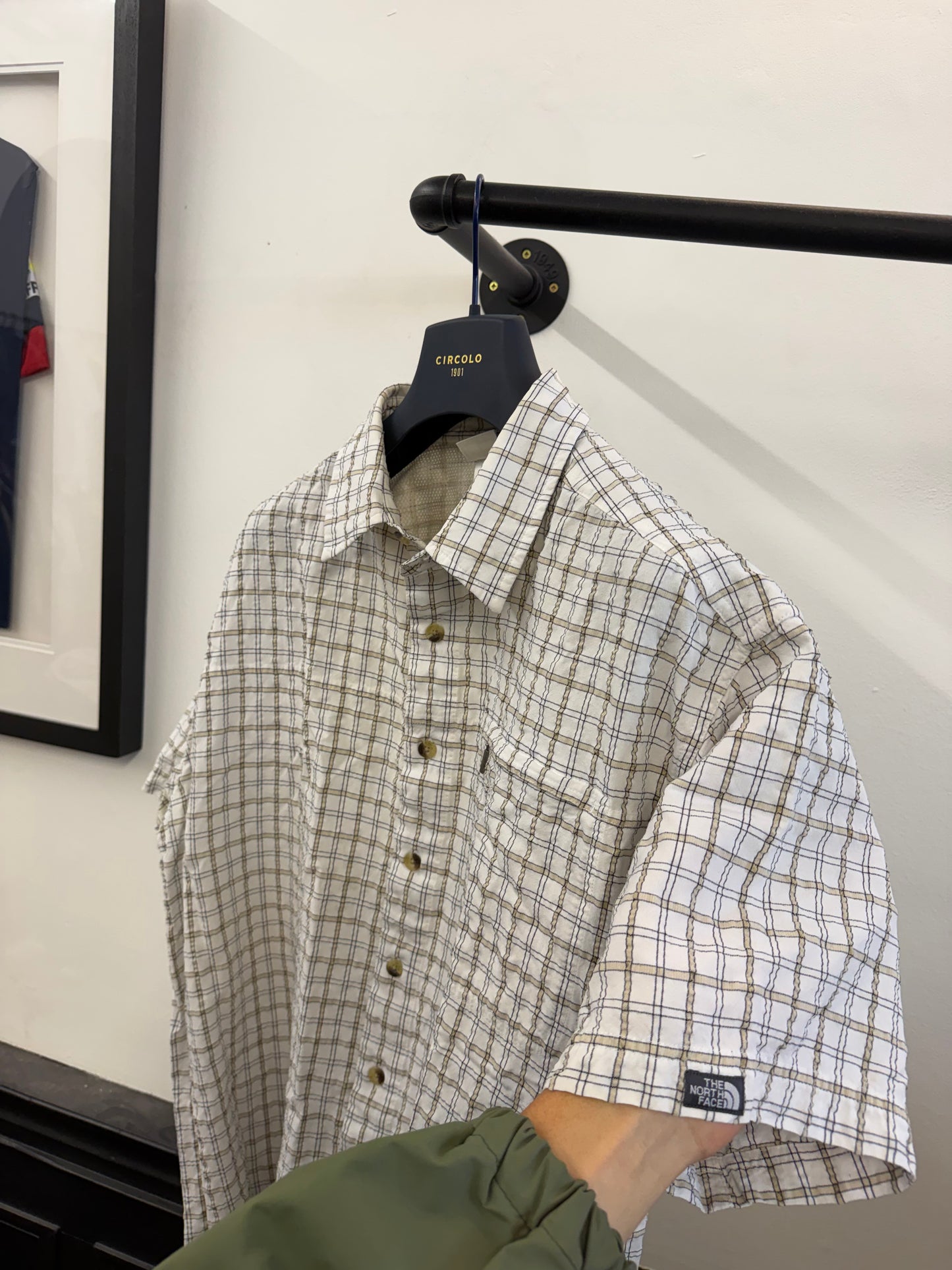 The North Face shirt (L)