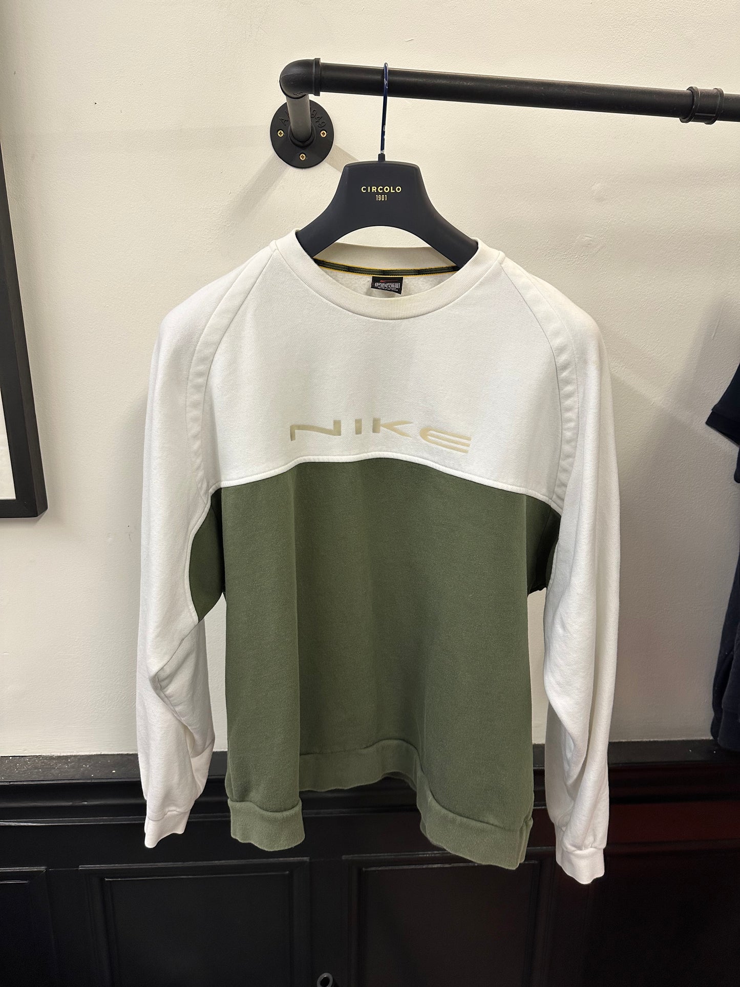 Retro Nike Jumper (XL)