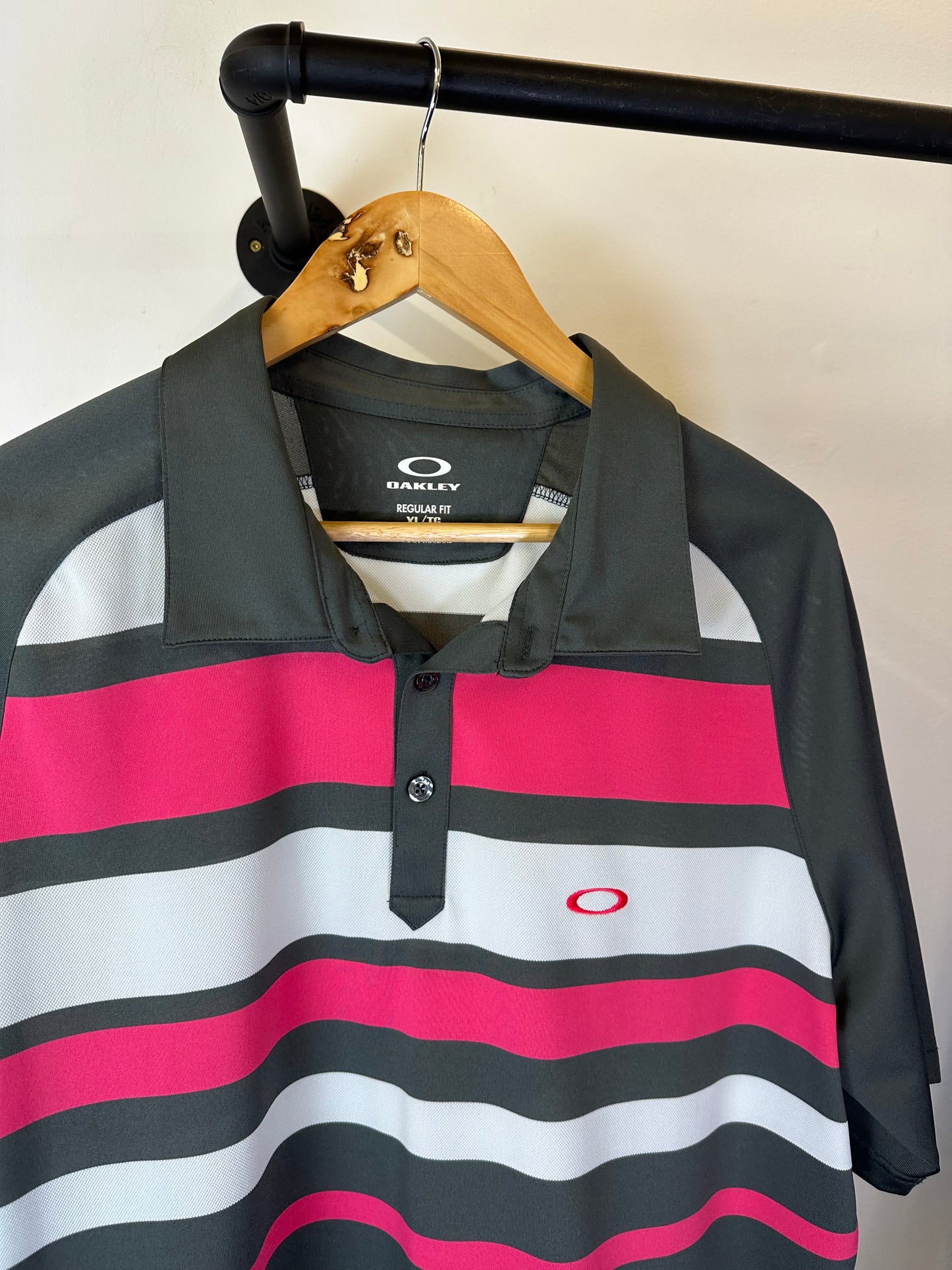 Oakley polo top (XL)