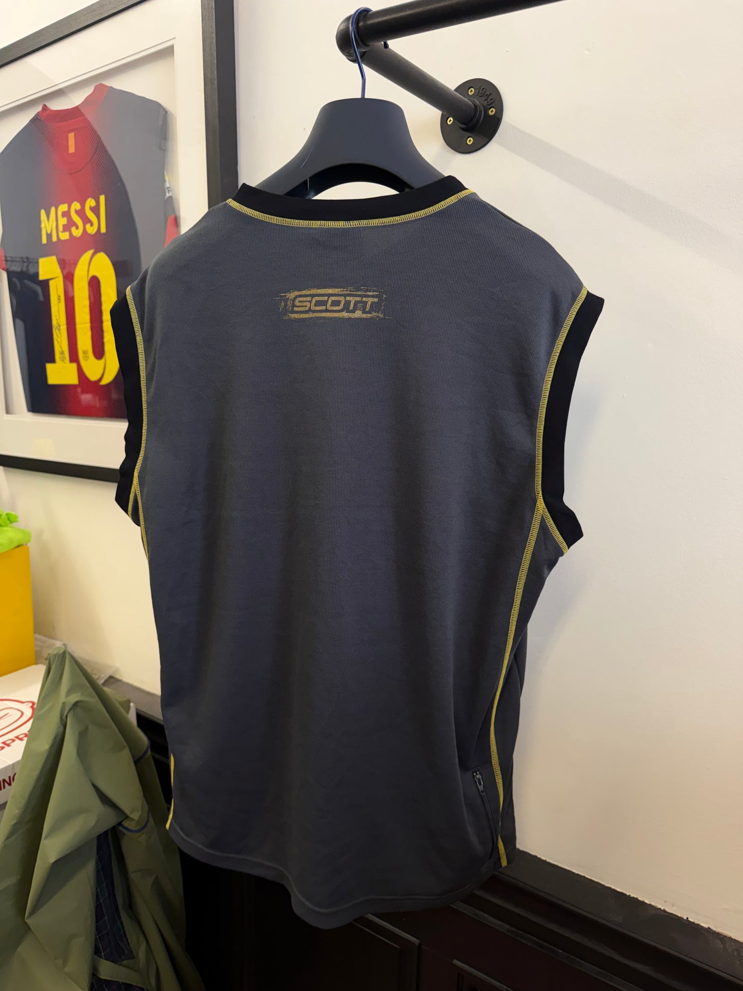 Retro Scott Vest (XL)