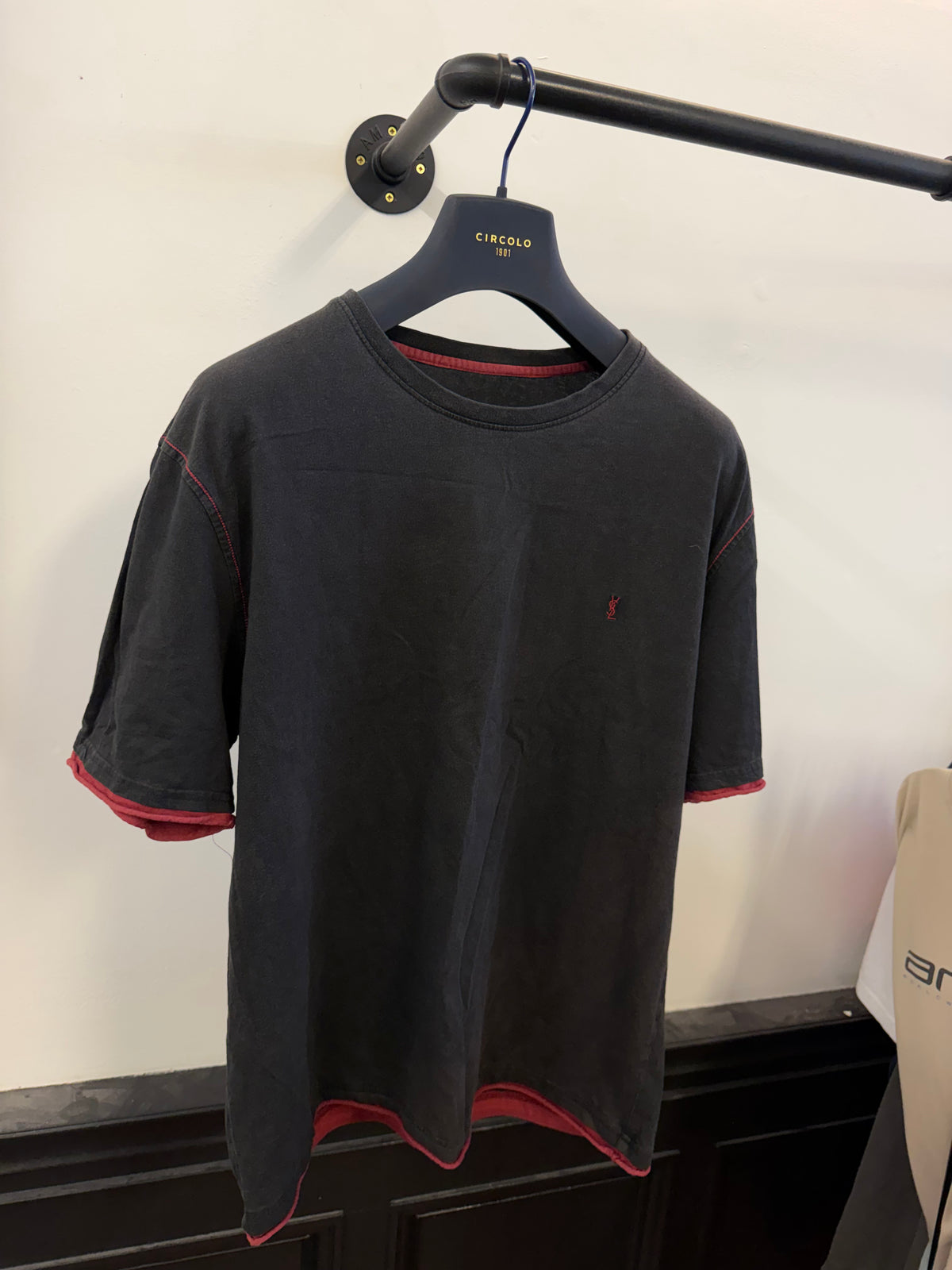 YSL T-shirt (L)