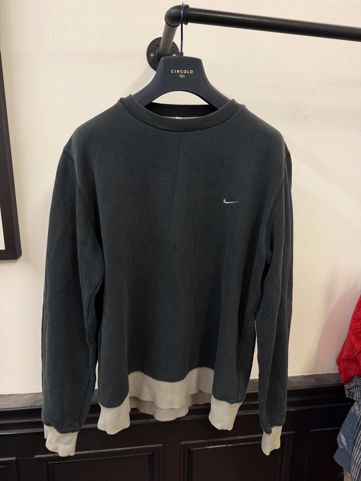 Nike jumper (L)