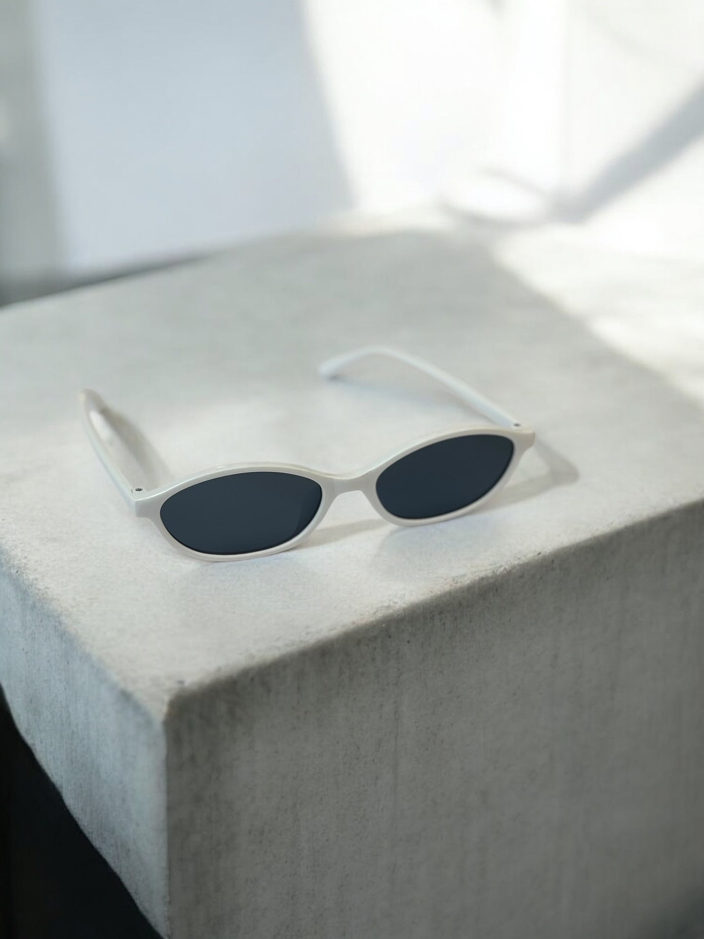 Y2K White Sunglasses