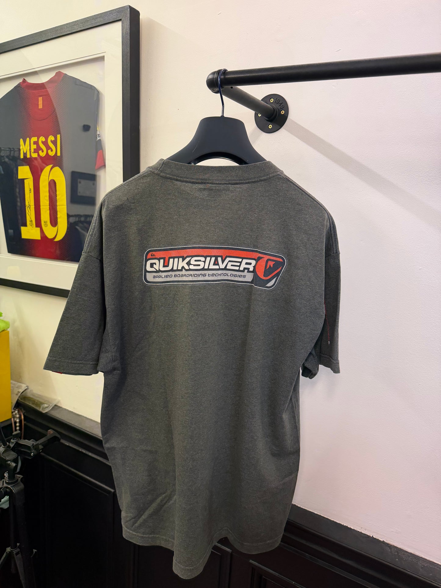 Vintage Quiksilver T-Shirt (XL)