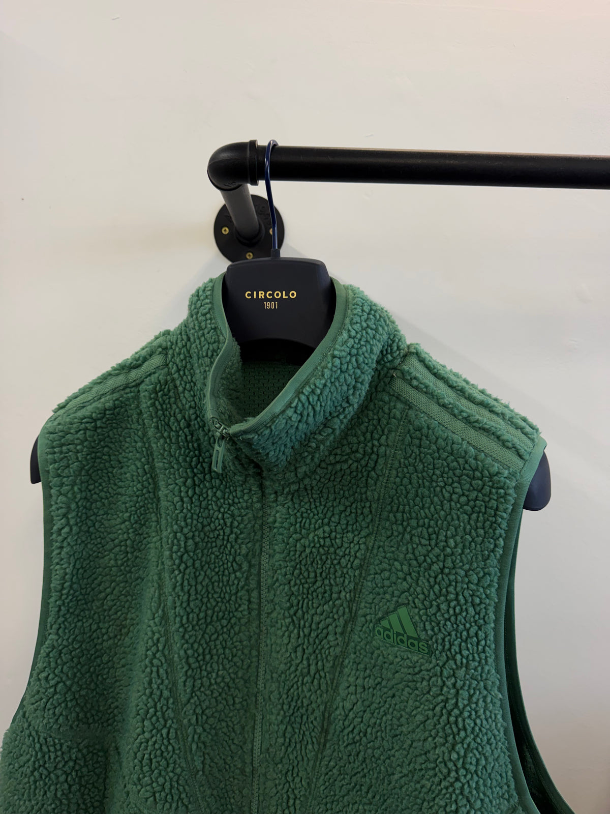 Adidas fleece gilet (M)
