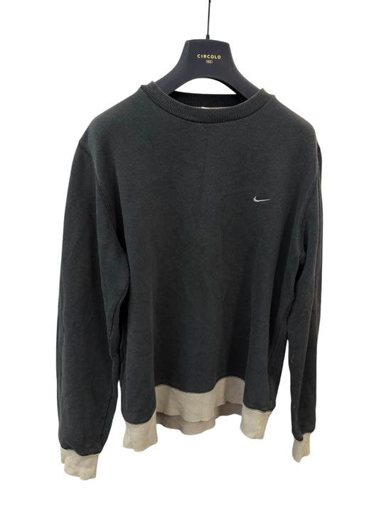 Nike jumper (L)