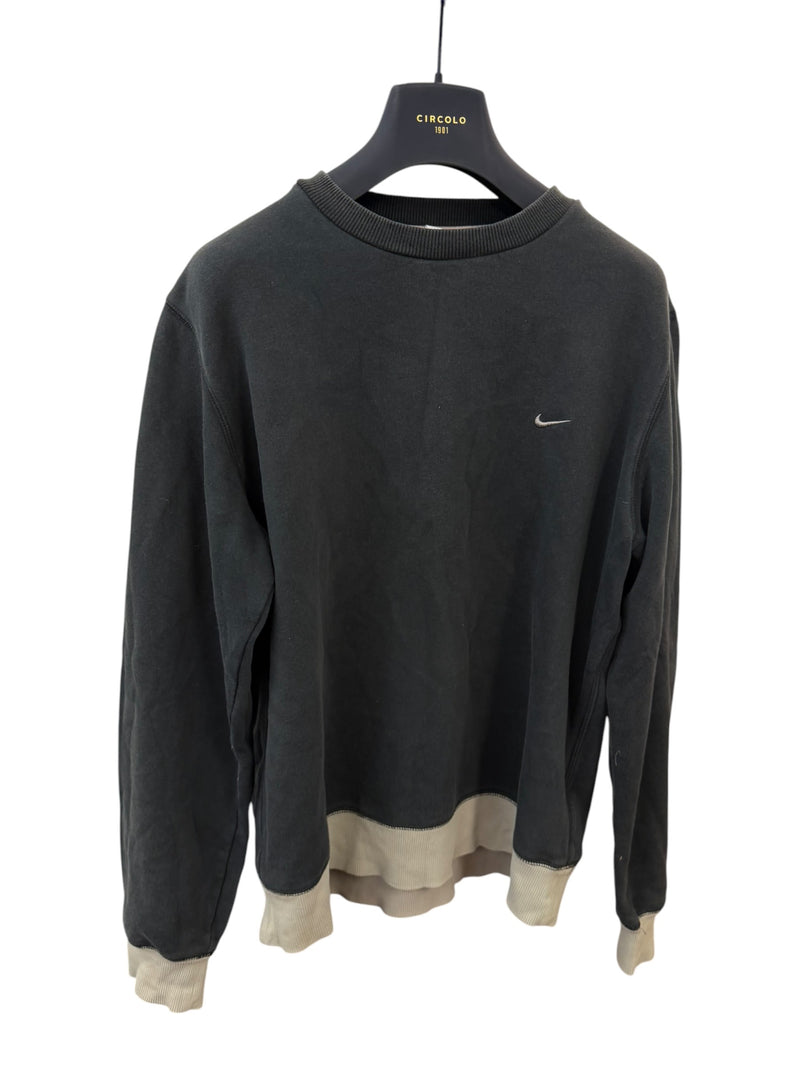 Nike jumper (L)