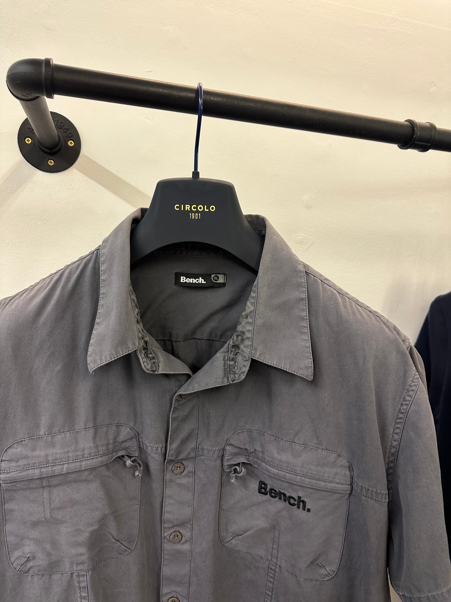Bench Utility Shirt (XL)