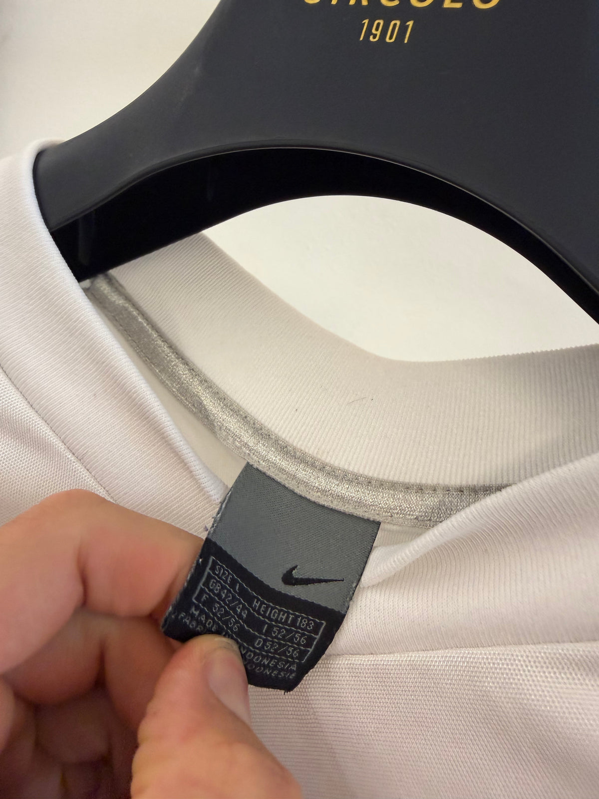 Retro Nike T-Shirt (L)