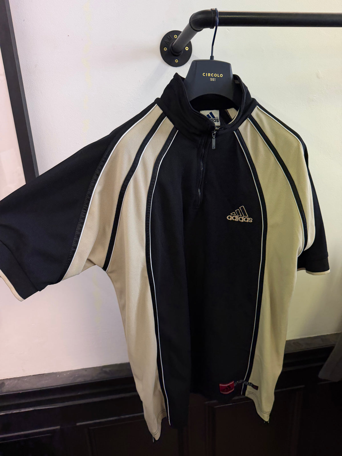 Vintage Adidas polo top (XL)