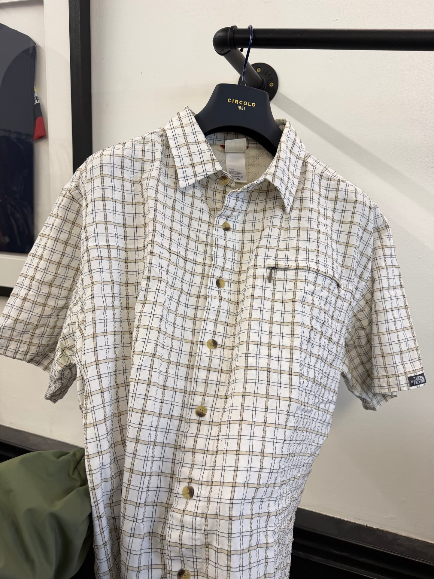 The North Face shirt (L)